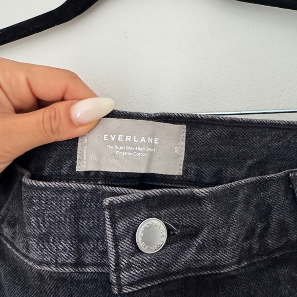Everlane Rigid High Way Short - Picture 3 of 4